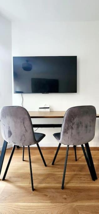 New & Serene 1-Bedroom Apart Near #Ladefenseparis #Parking&Fibre 叙雷讷 外观 照片