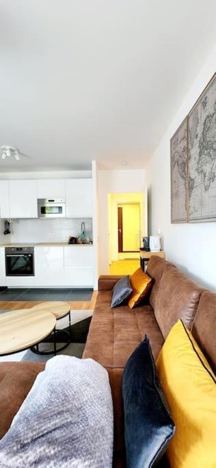 New & Serene 1-Bedroom Apart Near #Ladefenseparis #Parking&Fibre 叙雷讷 外观 照片